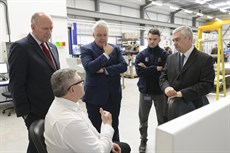 L-R: David Rees (AM for Aberavan), Carl Forrest (Senior Technician, TWI), Carwyn Jones (First Minister of Wales), Thomas Wallace (Technician, TWI), Philip Wallace (Associate Director and Regional Manager, TWI)